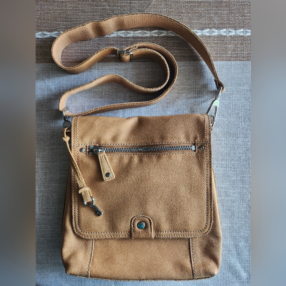 NWOT Fossil Leather Crossbody Bag